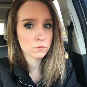 Meet your Posher, Whitney